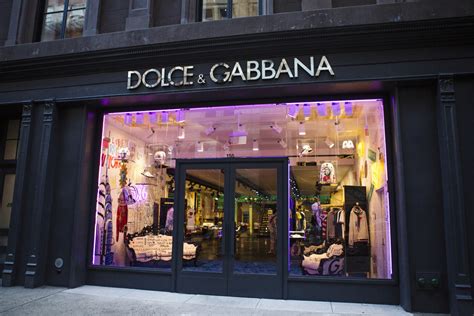 fabbrica dolce e gabbana rigna